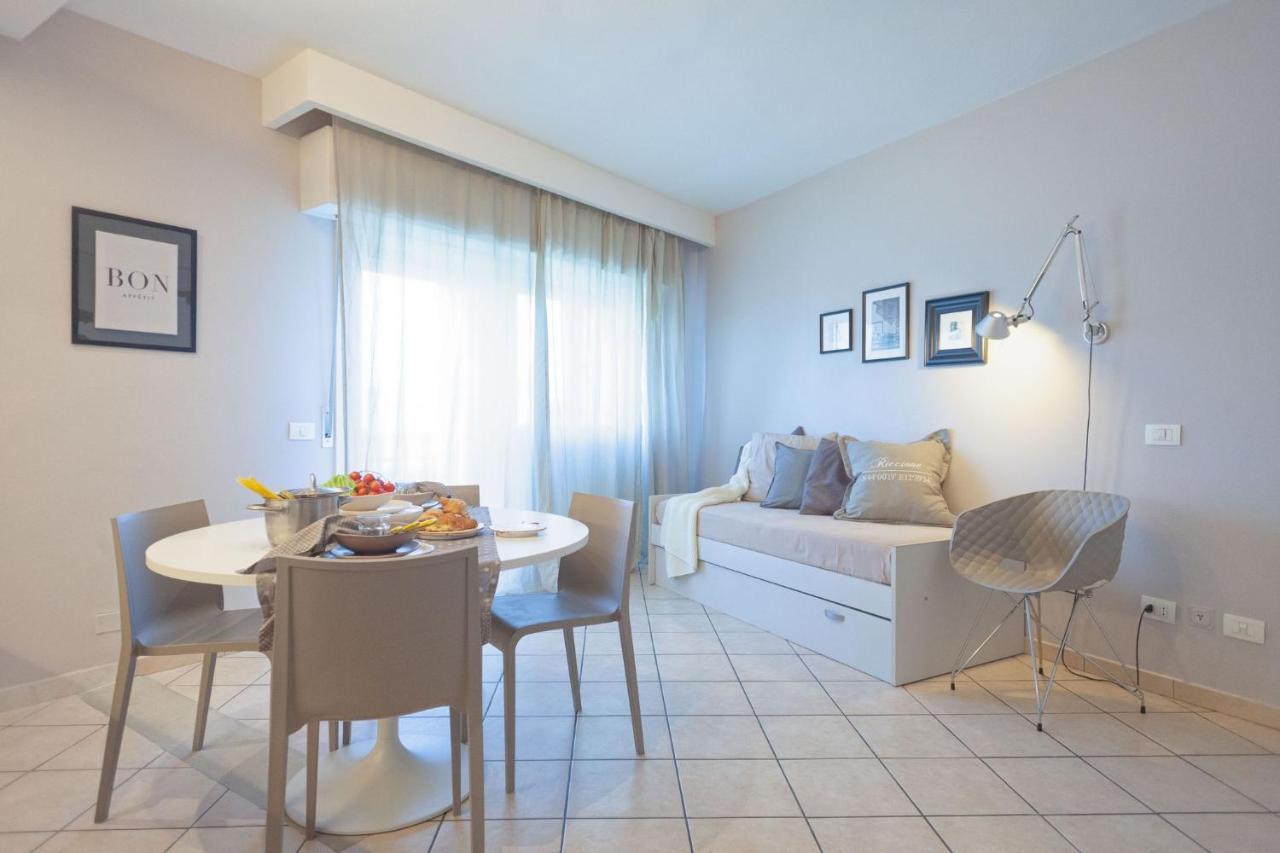 Residenza Alma Aparthotel Riccione Exterior foto