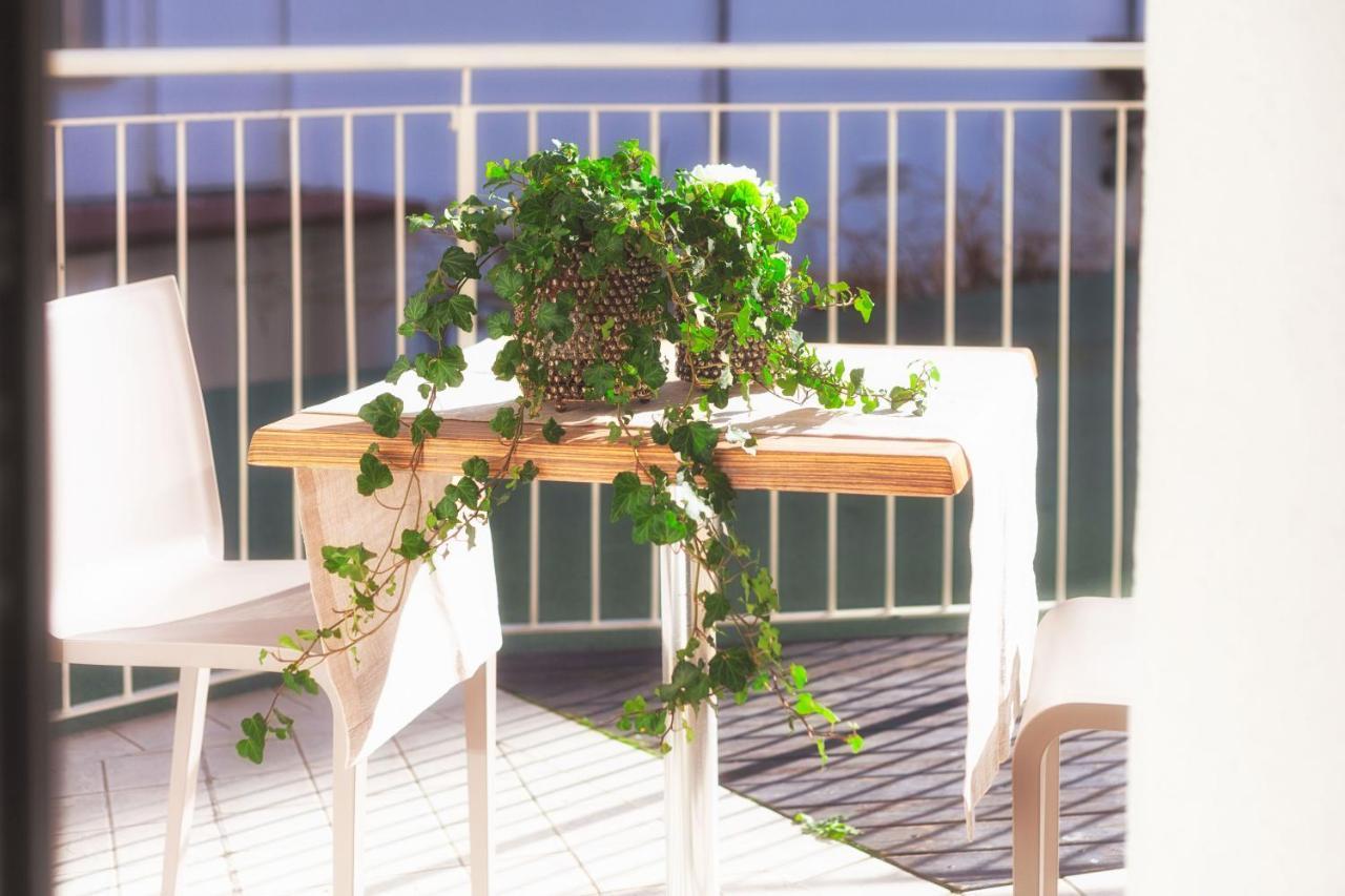 Residenza Alma Aparthotel Riccione Exterior foto